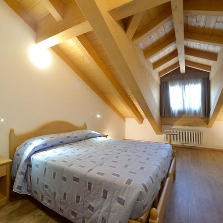 La Casa Al Noce Aparthotel Mezzana  Eksteriør bilde