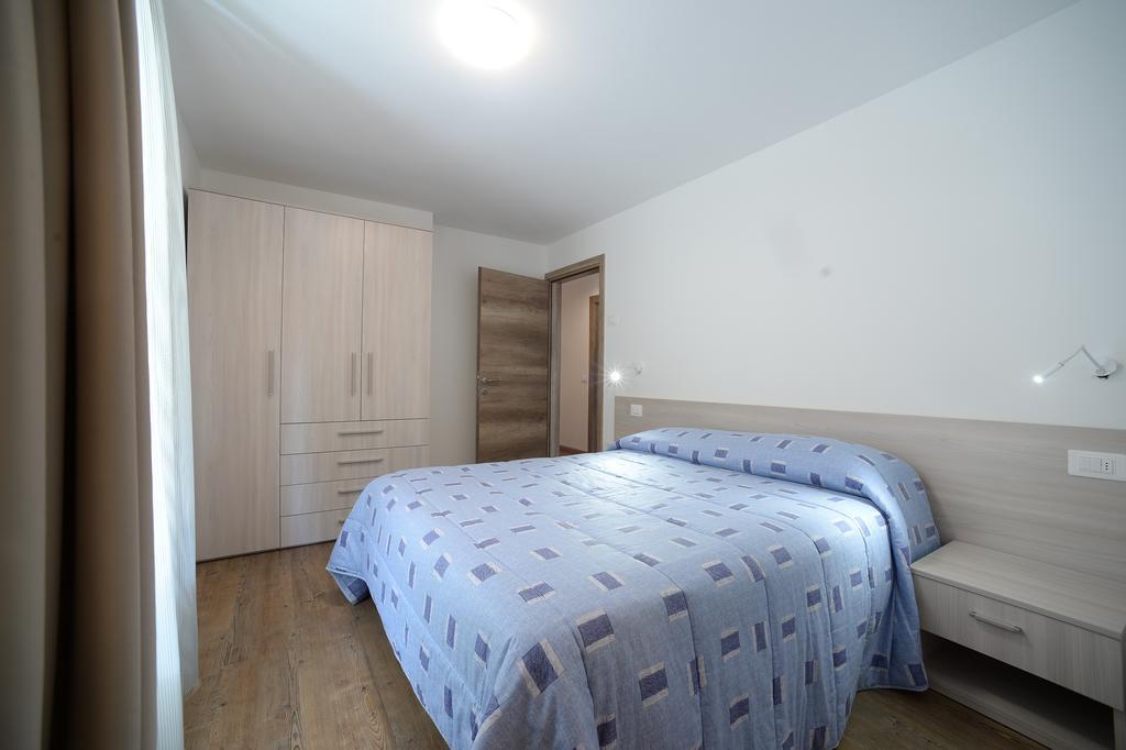 La Casa Al Noce Aparthotel Mezzana  Rom bilde