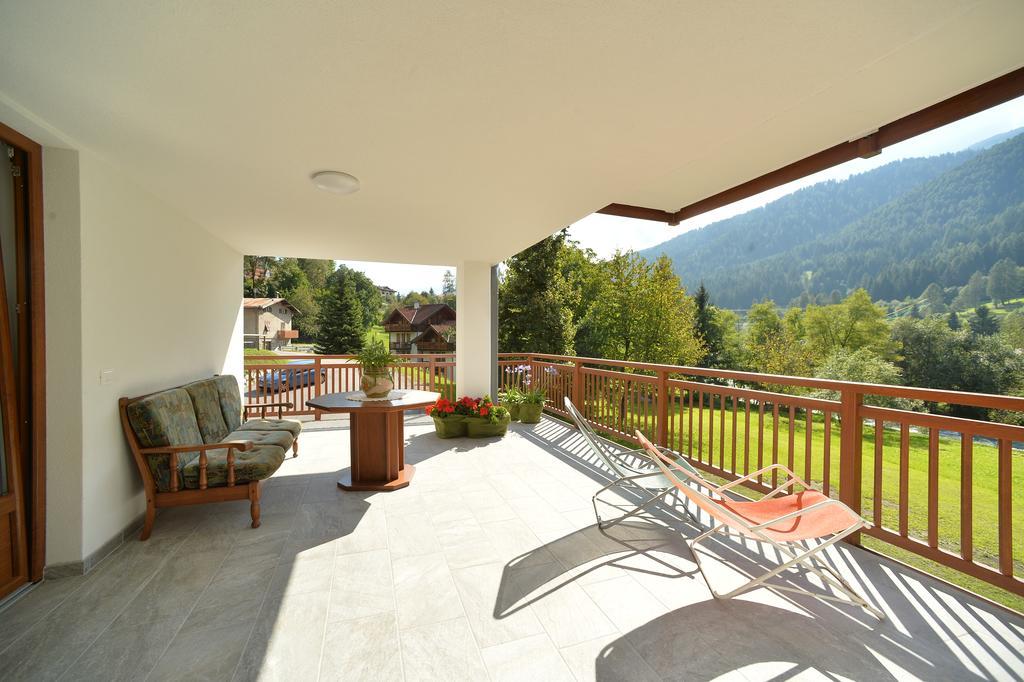 La Casa Al Noce Aparthotel Mezzana  Rom bilde