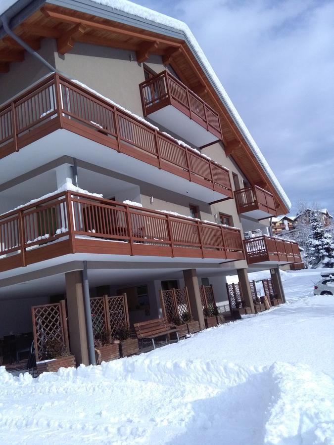 La Casa Al Noce Aparthotel Mezzana  Eksteriør bilde