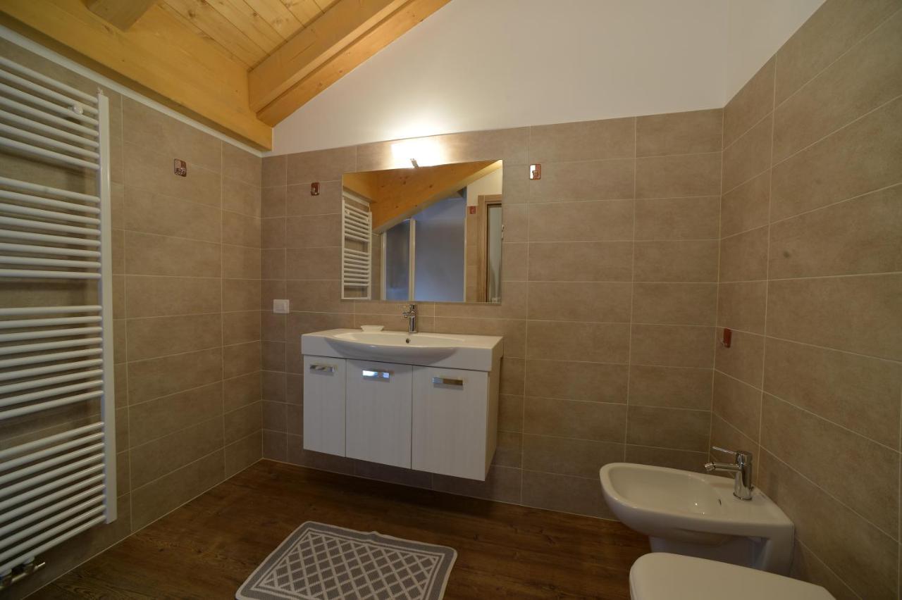 La Casa Al Noce Aparthotel Mezzana  Eksteriør bilde